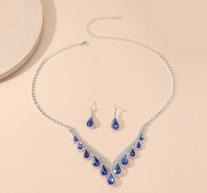 Tear Bracket Necklace Set