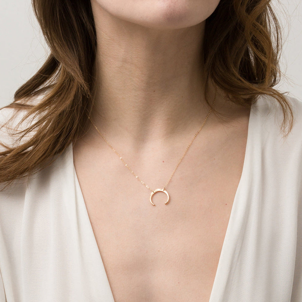 Simple crescent pendant necklace