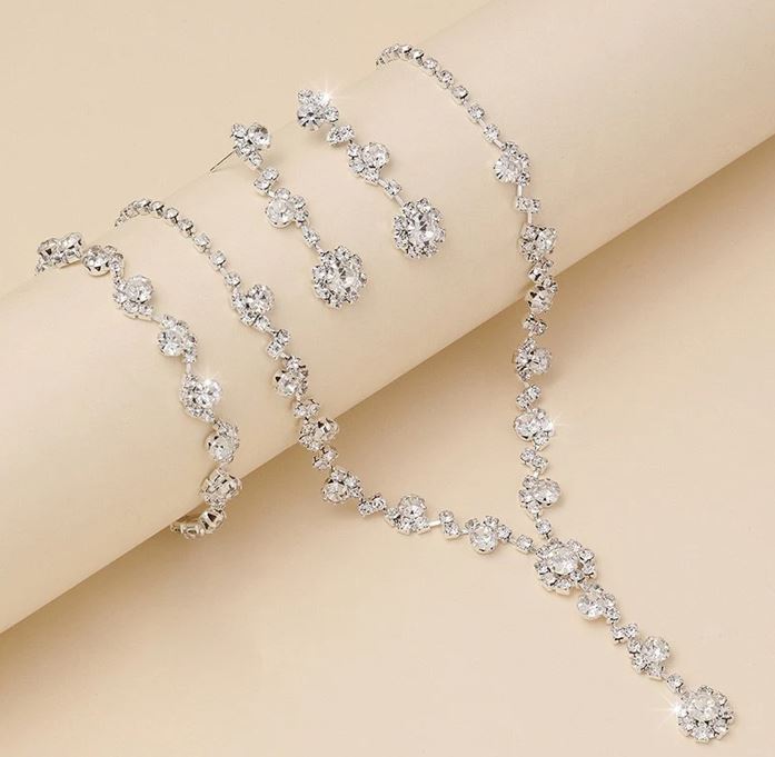 Butterfly Flower Necklace Set