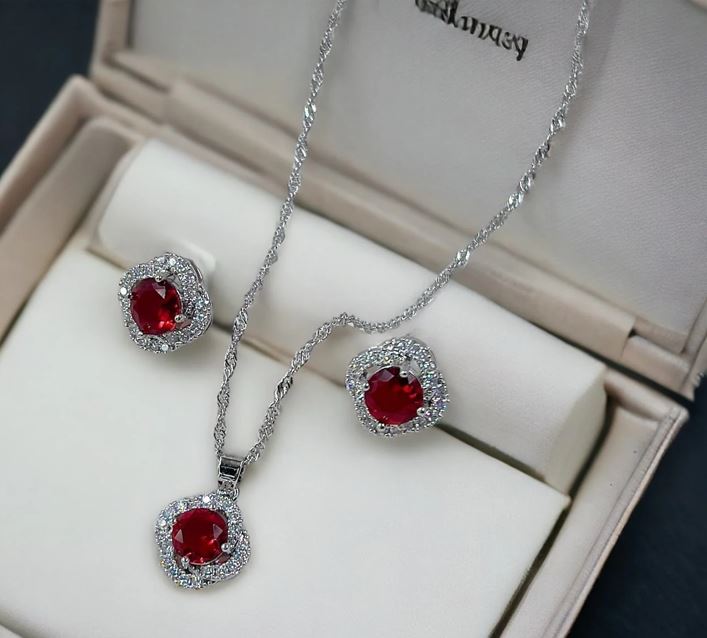 Round Layered Pendent Set